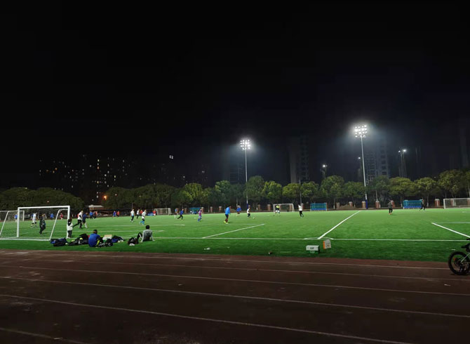 上海启能东方外国语学校足球场